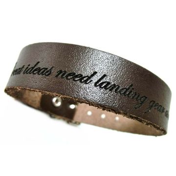 Bracelet cuir marron personnalisé - 1982
